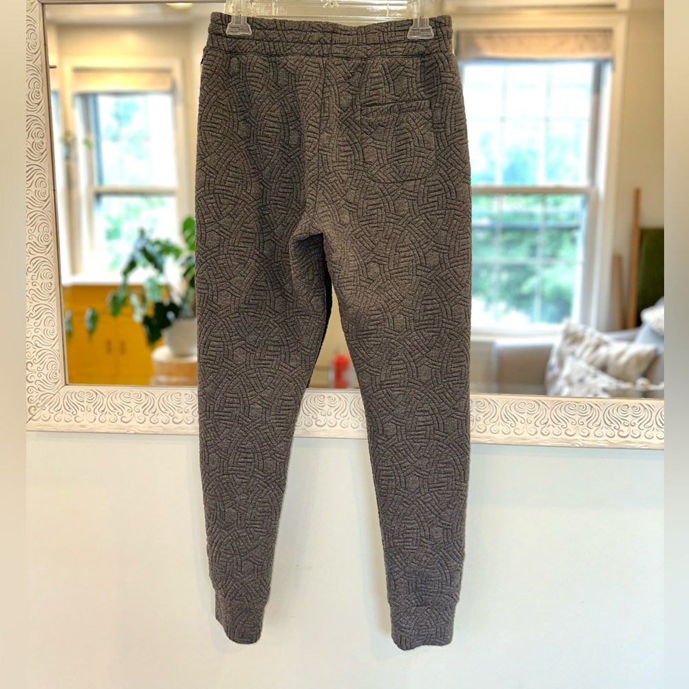 Fabletics Textured Design Gray Drawstring Joggers… - image 3